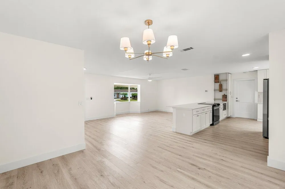 2433 Palm Road West Palm Beach, FL 33406