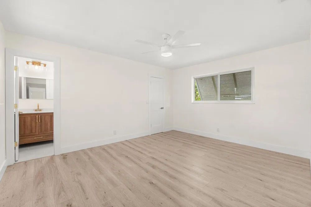 2433 Palm Road West Palm Beach, FL 33406