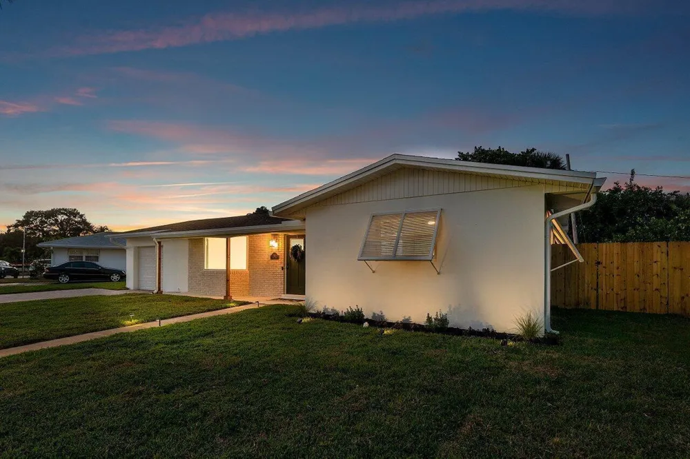 2433 Palm Road West Palm Beach, FL 33406
