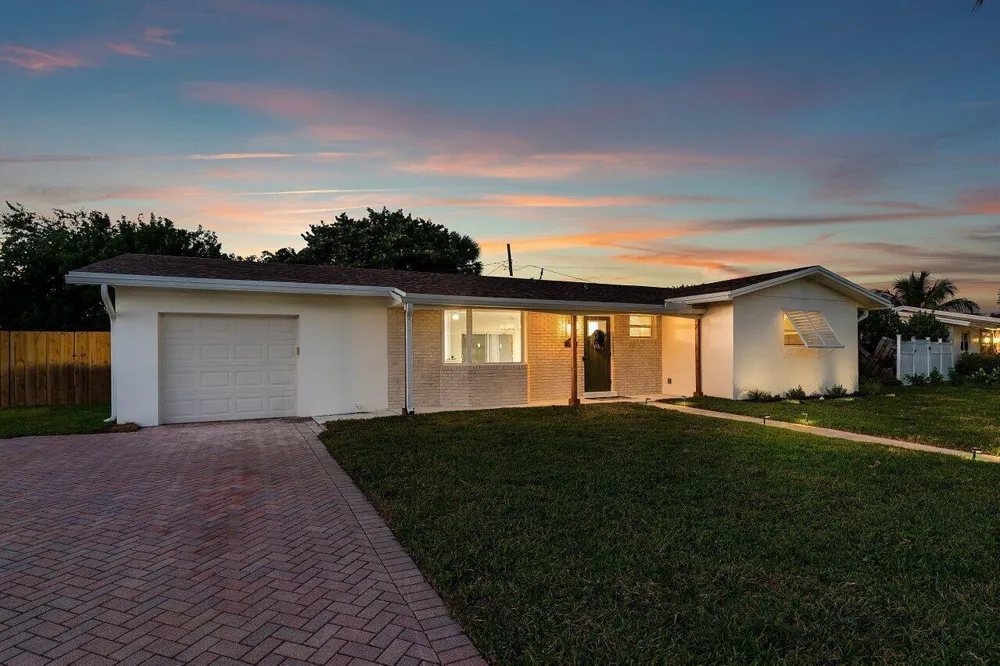 2433 Palm Road West Palm Beach, FL 33406