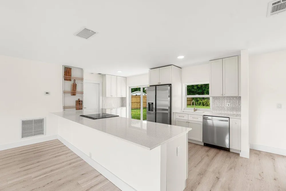 2433 Palm Road West Palm Beach, FL 33406