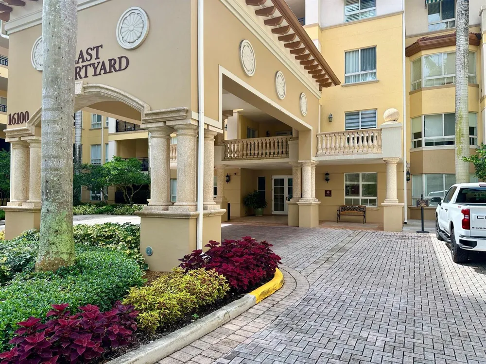 16100 Emerald Estates Drive #389 Weston, FL 33331