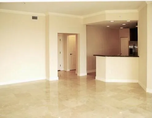 16100 Emerald Estates Drive #389 Weston, FL 33331