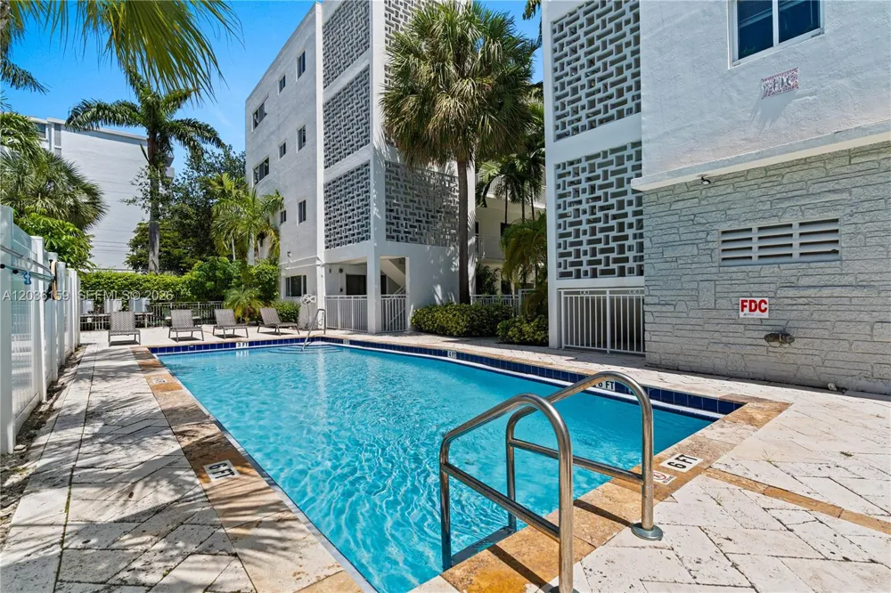 10001 W Bay Harbor Dr #202 Bay Harbor Islands, FL 33154