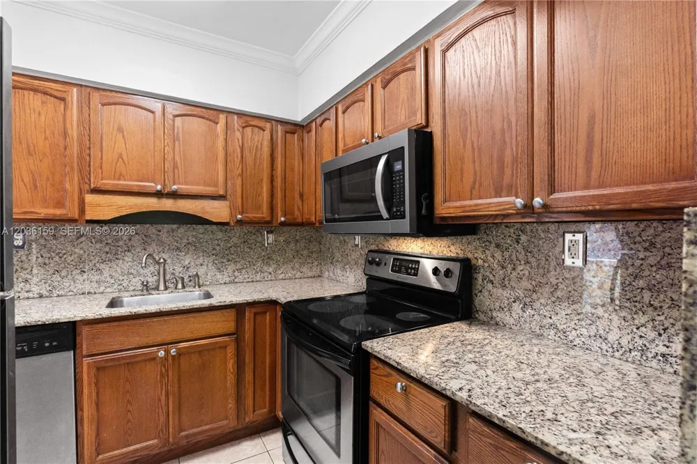 10001 W Bay Harbor Dr #202 Bay Harbor Islands, FL 33154