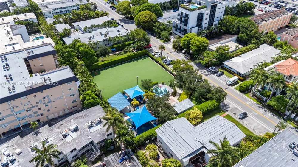 10001 W Bay Harbor Dr #202 Bay Harbor Islands, FL 33154