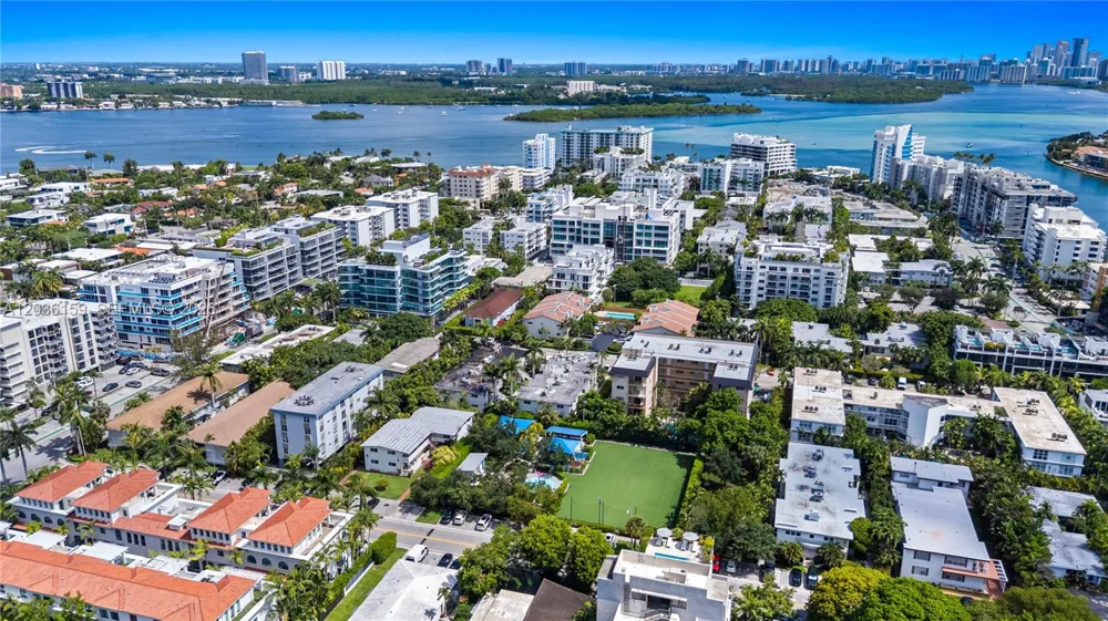 10001 W Bay Harbor Dr #202 Bay Harbor Islands, FL 33154