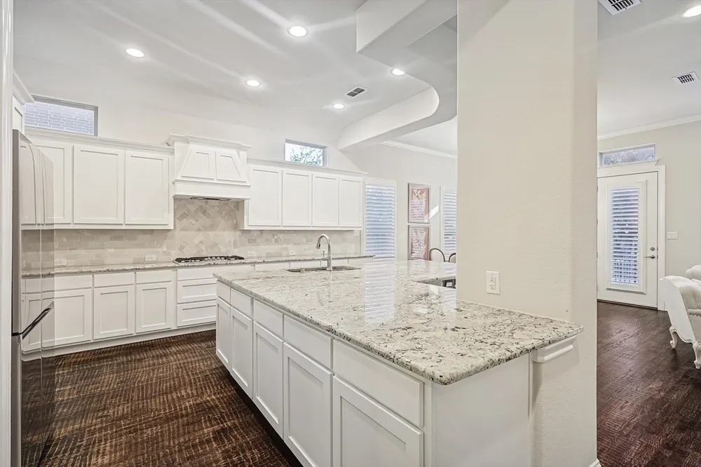 2812 Cedar Elm Drive Carrollton, TX 75010