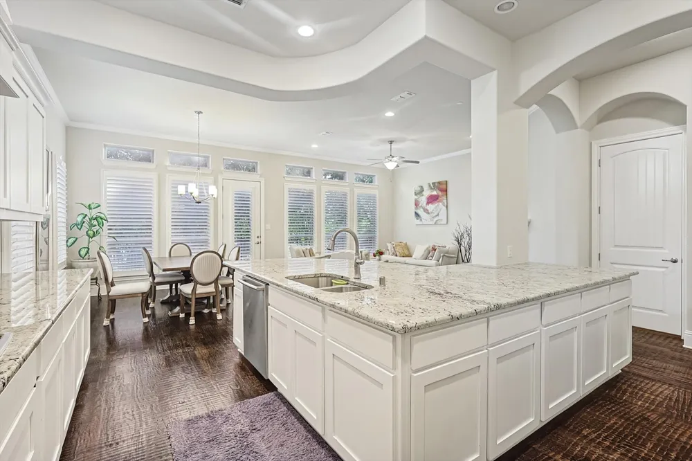2812 Cedar Elm Drive Carrollton, TX 75010