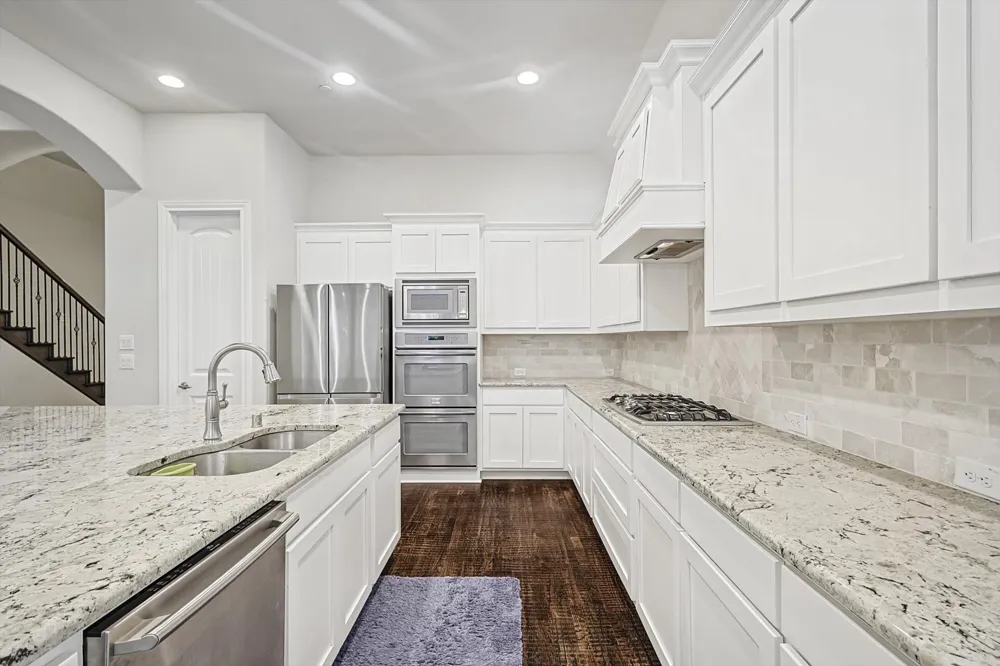 2812 Cedar Elm Drive Carrollton, TX 75010