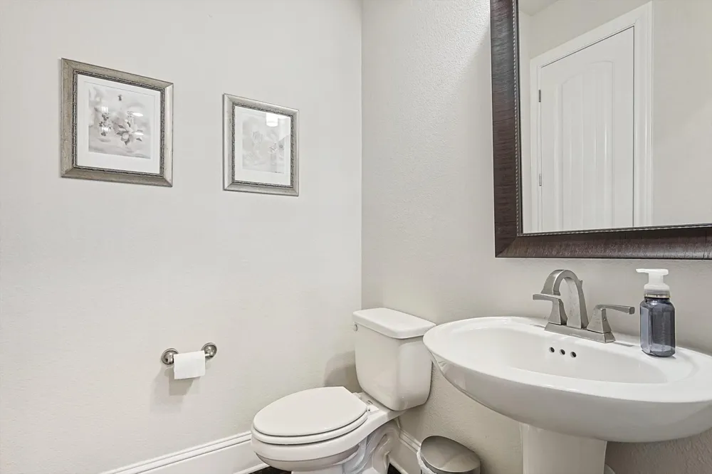 2812 Cedar Elm Drive Carrollton, TX 75010