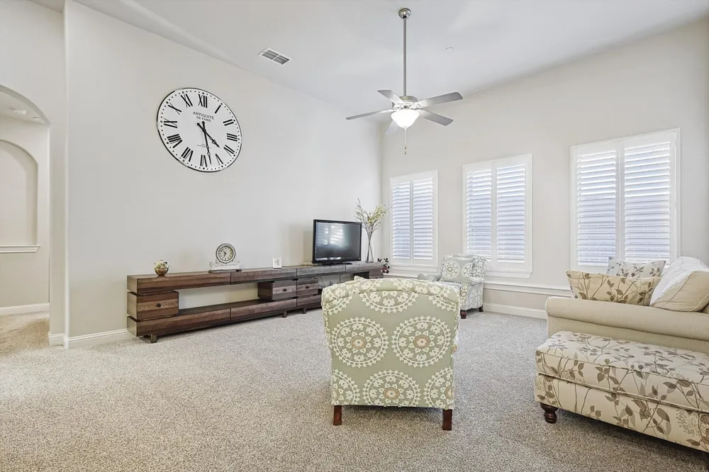 2812 Cedar Elm Drive Carrollton, TX 75010