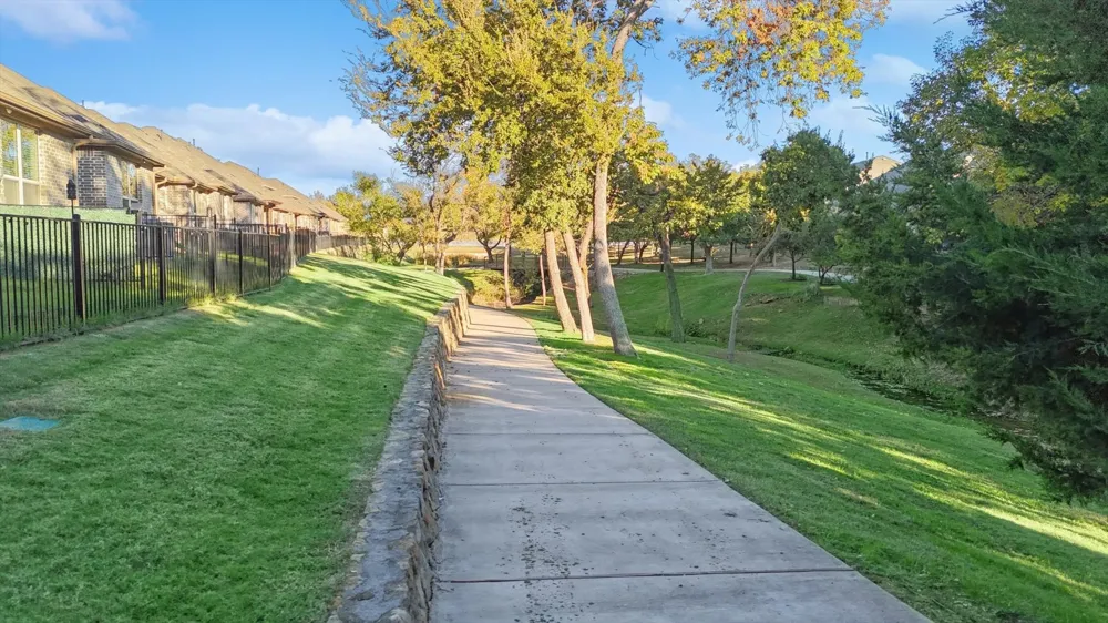 2812 Cedar Elm Drive Carrollton, TX 75010