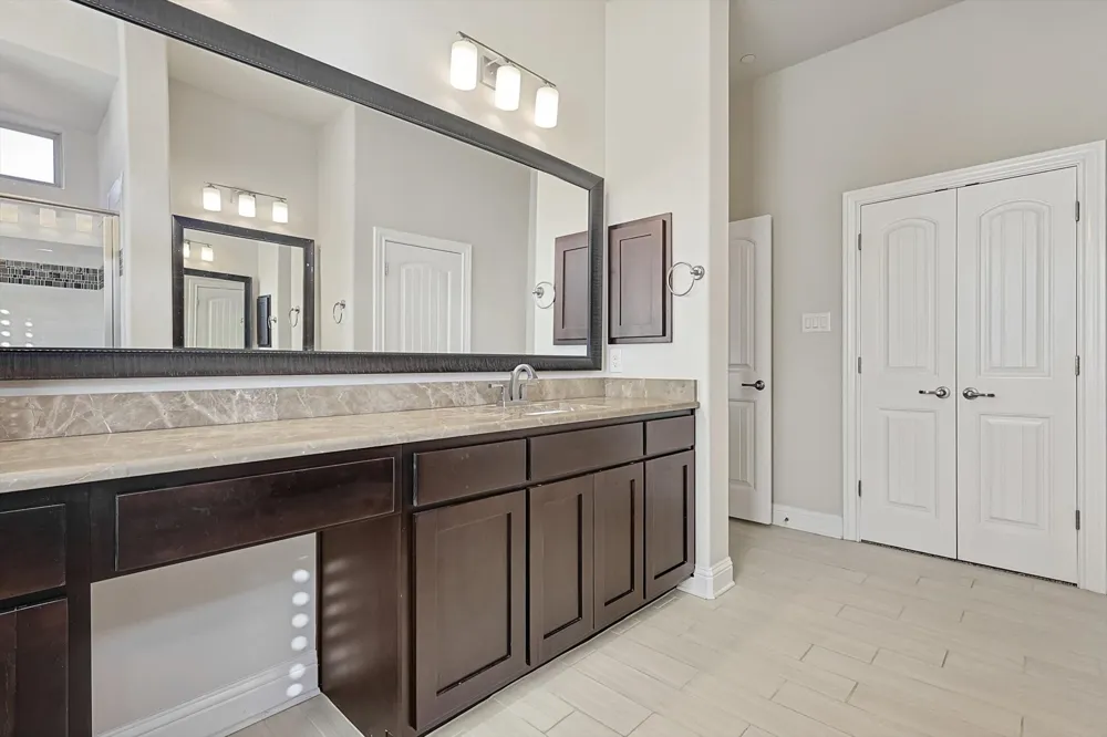 2812 Cedar Elm Drive Carrollton, TX 75010