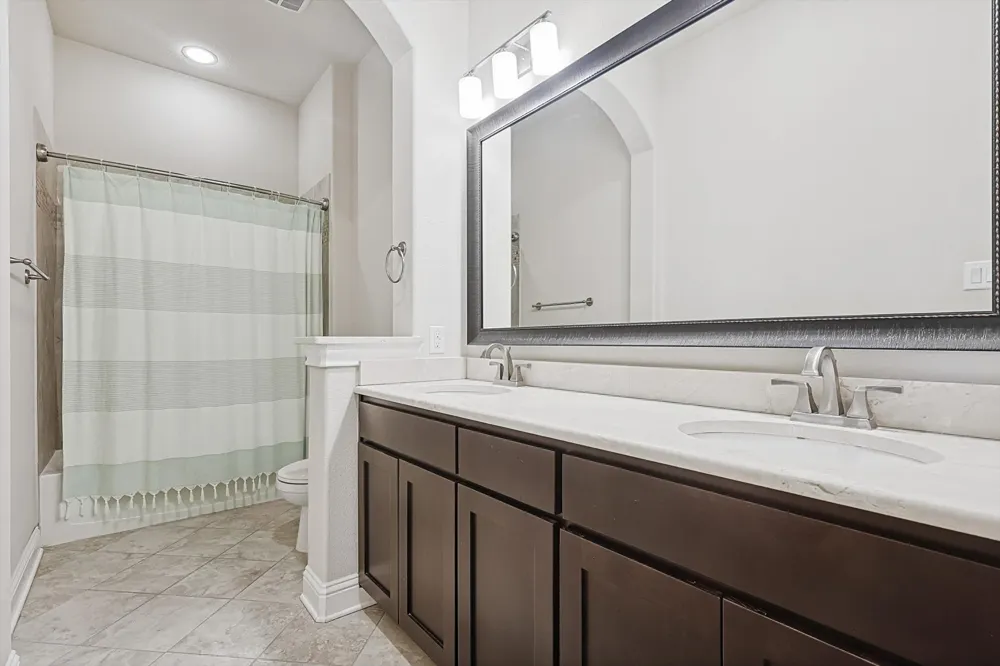 2812 Cedar Elm Drive Carrollton, TX 75010