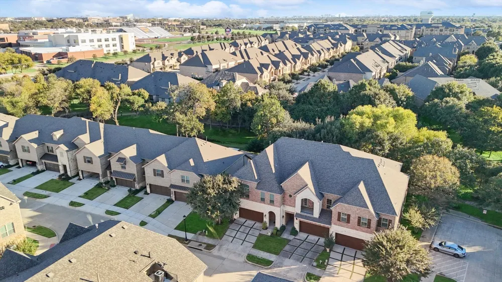 2812 Cedar Elm Drive Carrollton, TX 75010