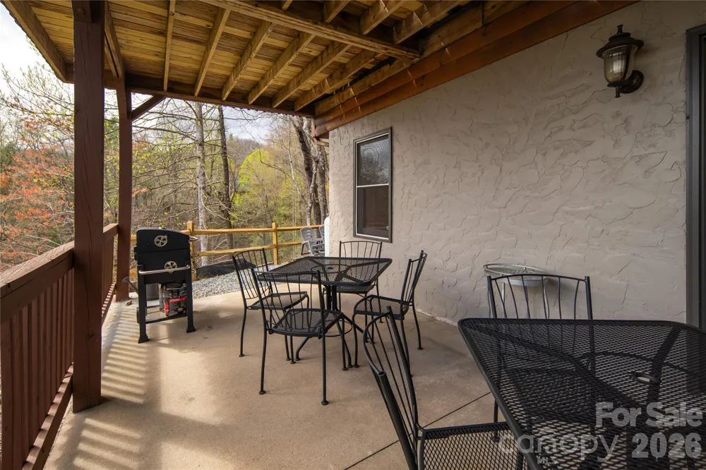 6006 Waterfalls Road Lenoir, NC 28645