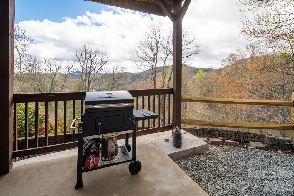 6006 Waterfalls Road Lenoir, NC 28645