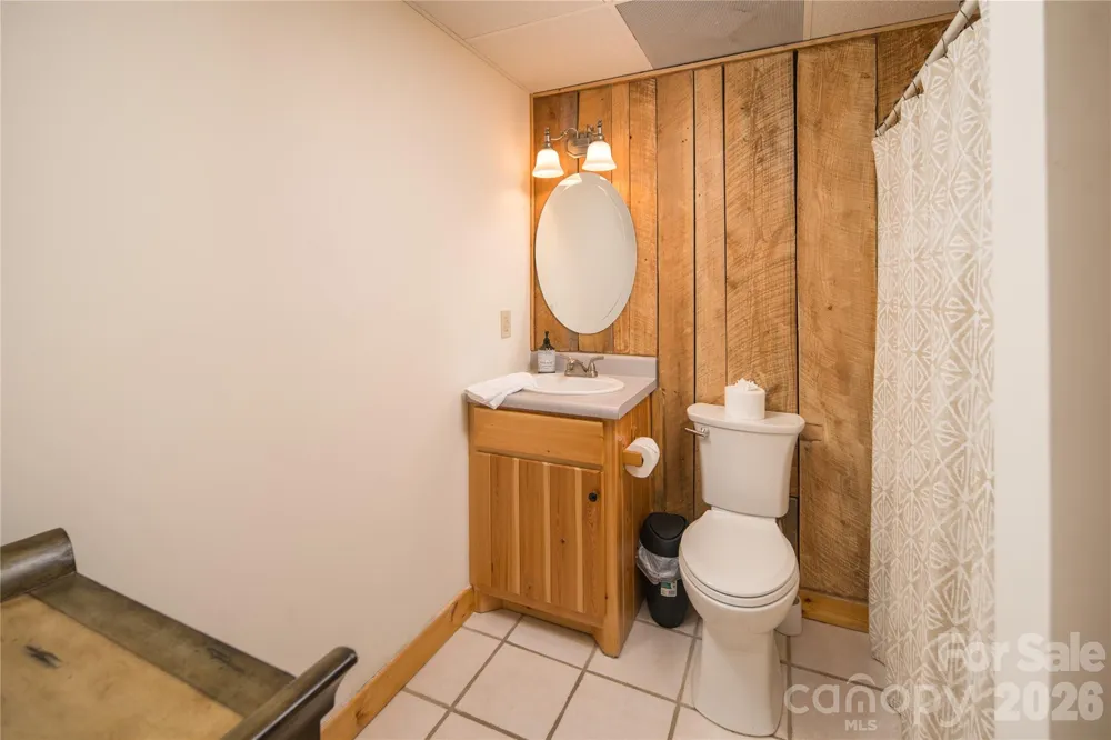 6006 Waterfalls Road Lenoir, NC 28645