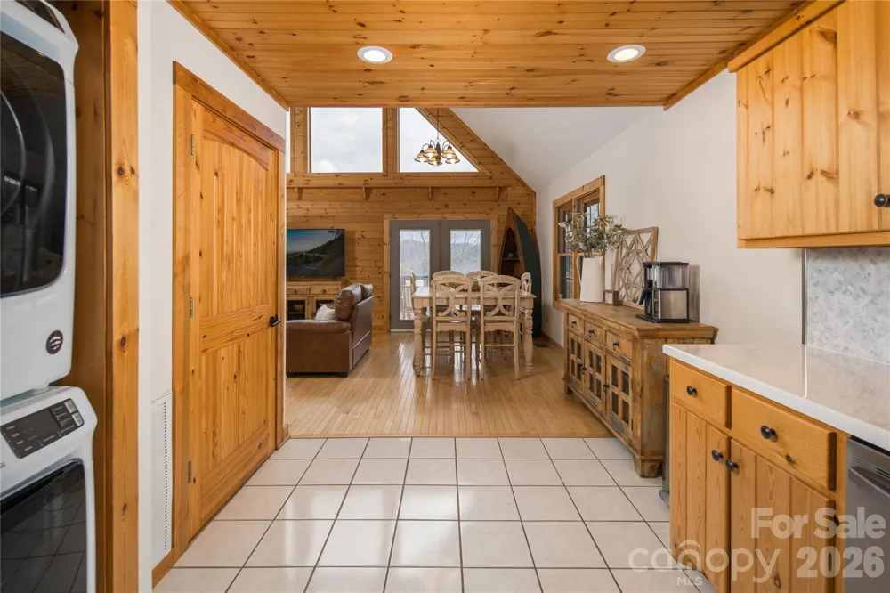 6006 Waterfalls Road Lenoir, NC 28645