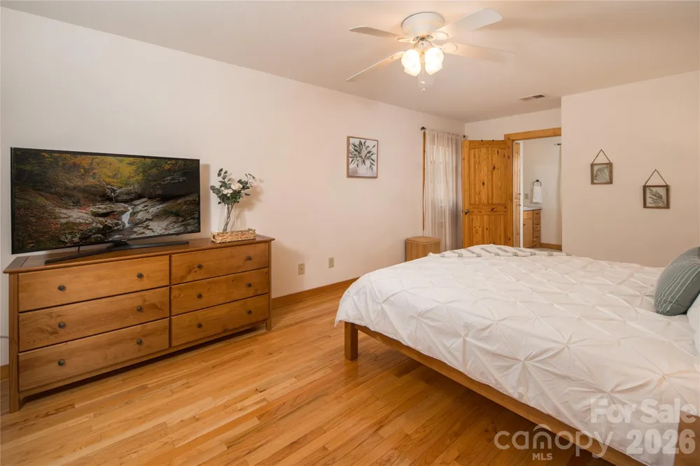 6006 Waterfalls Road Lenoir, NC 28645