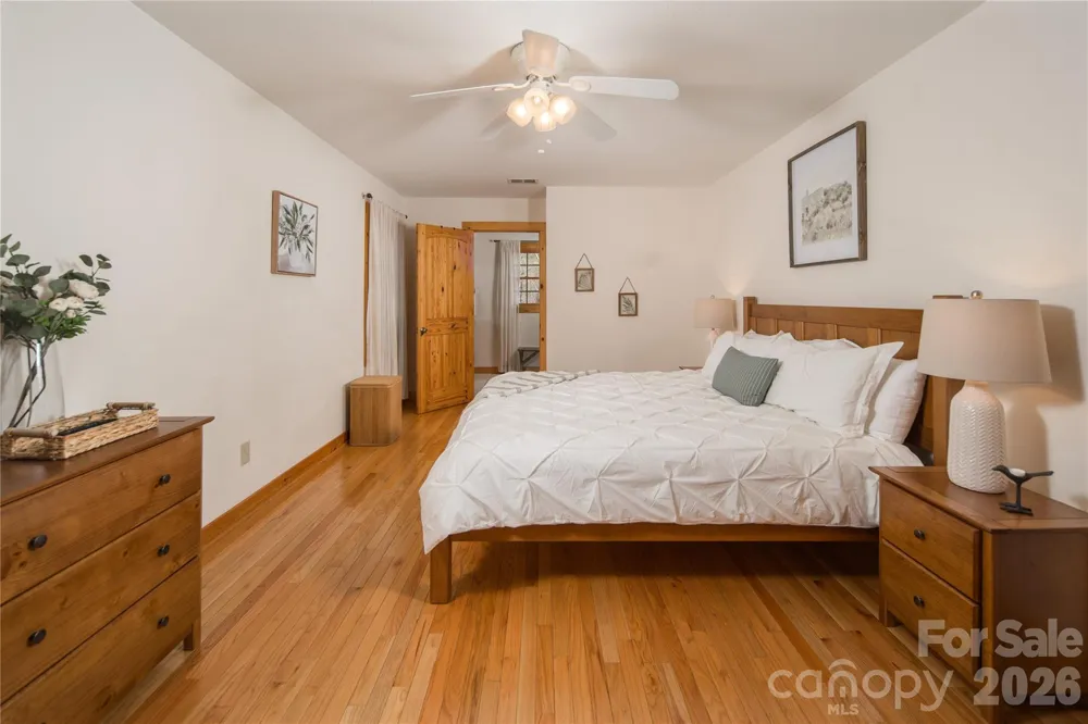 6006 Waterfalls Road Lenoir, NC 28645