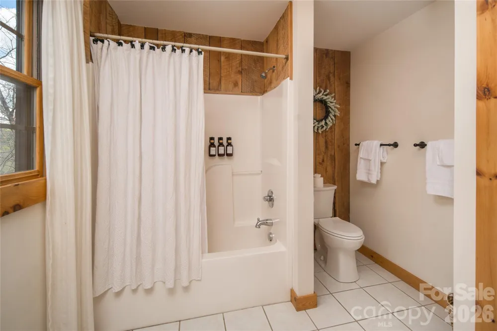 6006 Waterfalls Road Lenoir, NC 28645