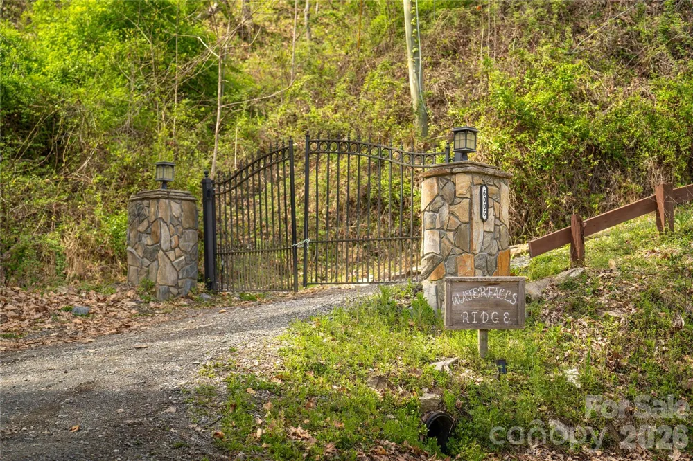 6006 Waterfalls Road Lenoir, NC 28645