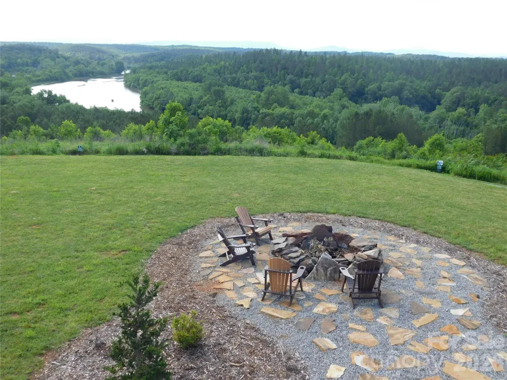 139 W Settings Boulevard NW #106 Valdese, NC 28690