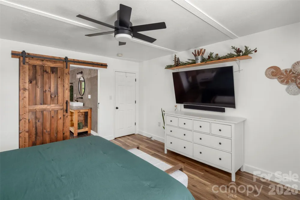354 Boulder View Drive Flat Rock, NC 28731