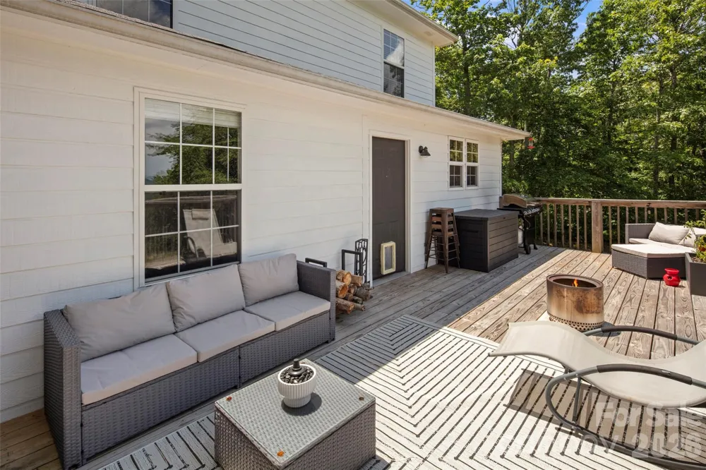 354 Boulder View Drive Flat Rock, NC 28731