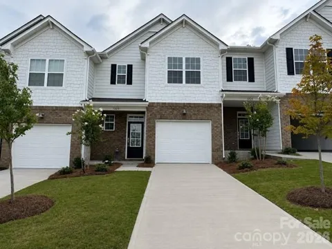 1223 Nighthawk Way #216