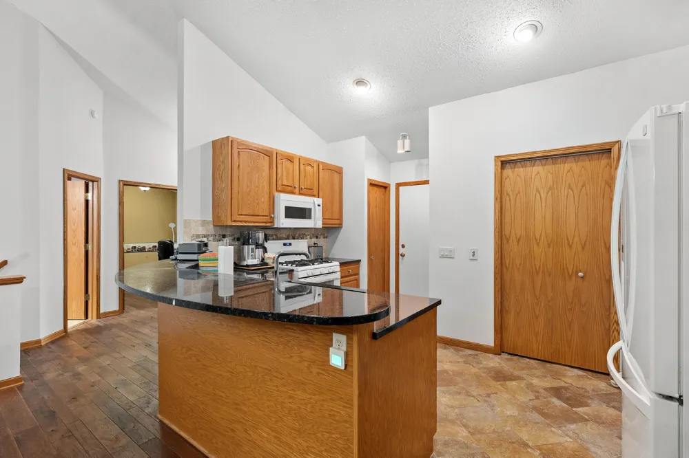 2919 Hunters Place #19 Kalamazoo, MI 49048
