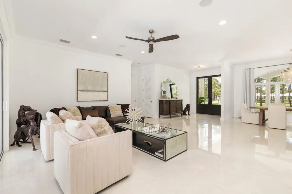 14819 Broken Arrow Place Palm Beach Gardens, FL 33418