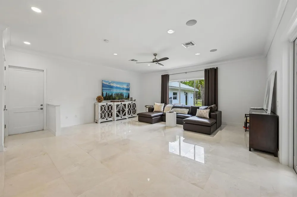 14819 Broken Arrow Place Palm Beach Gardens, FL 33418