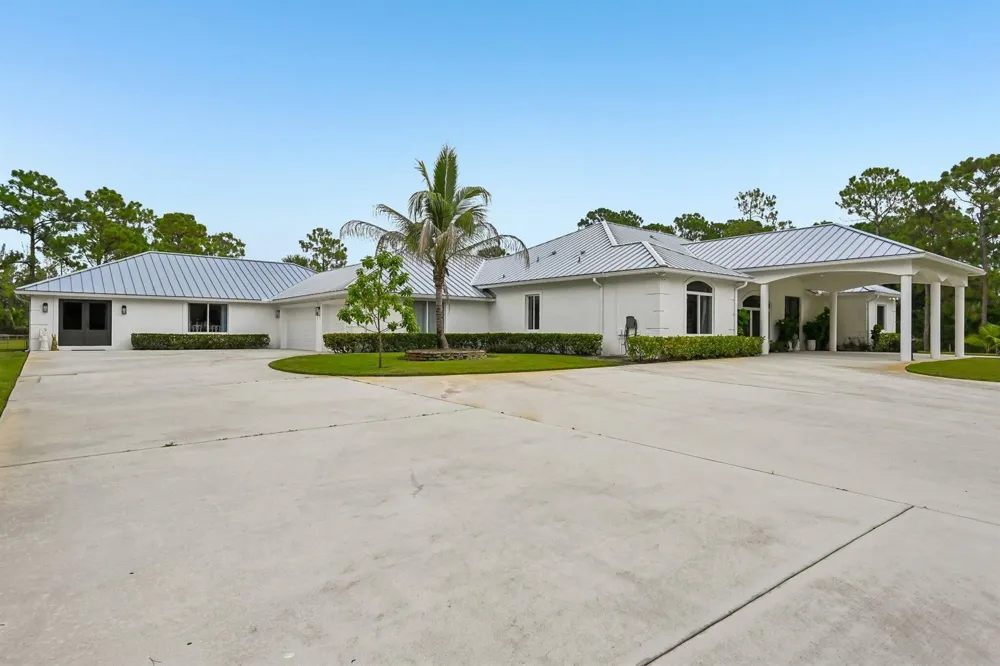 14819 Broken Arrow Place Palm Beach Gardens, FL 33418