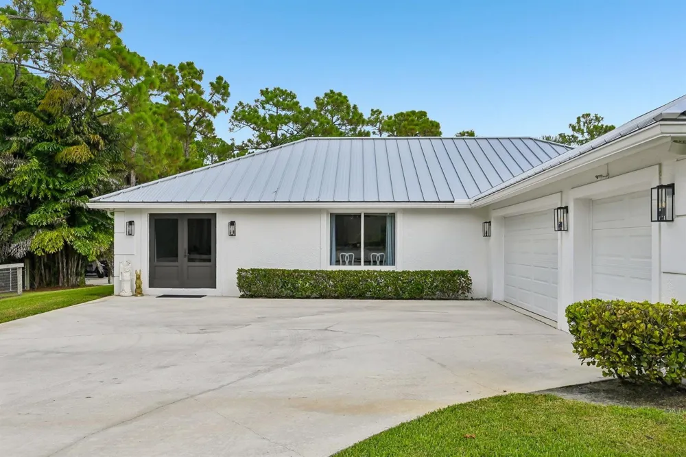 14819 Broken Arrow Place Palm Beach Gardens, FL 33418