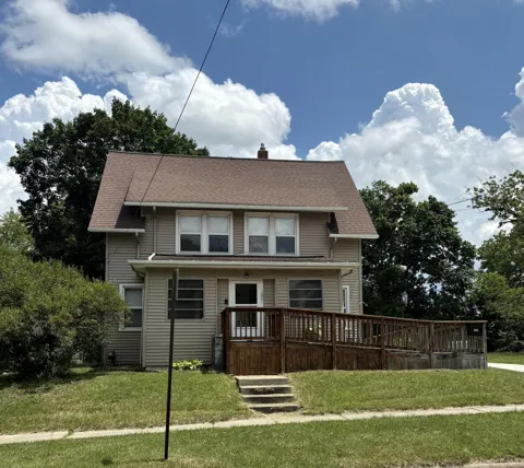1021 Carl Breeding Way