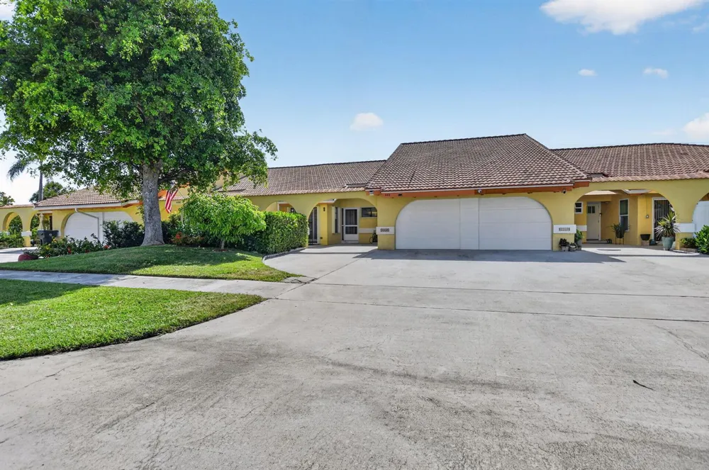 4460 NE 5th Avenue Boca Raton, FL 33431