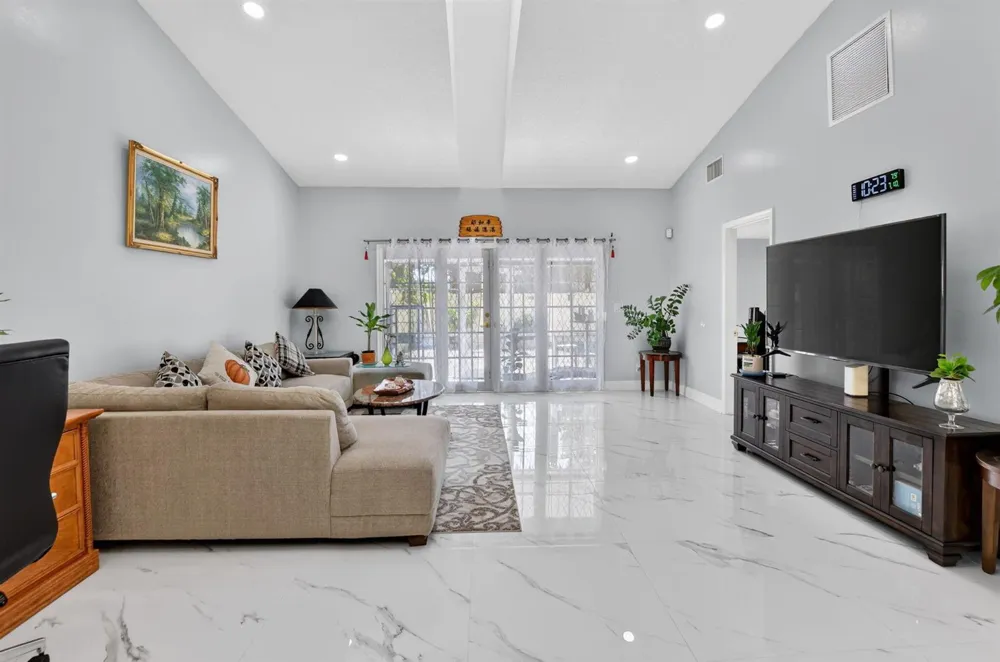 4460 NE 5th Avenue Boca Raton, FL 33431