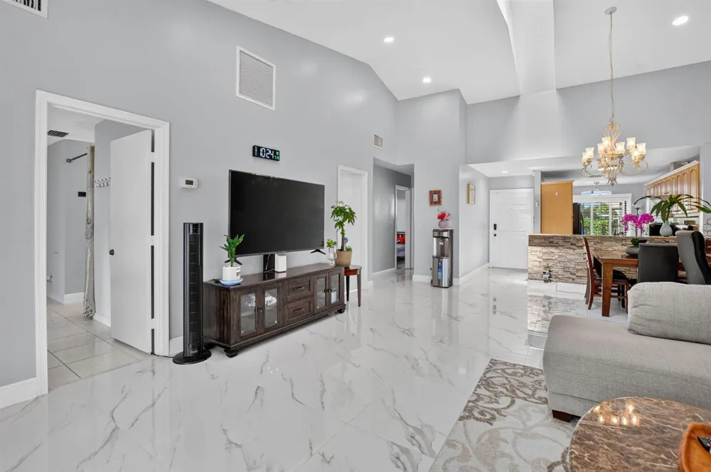 4460 NE 5th Avenue Boca Raton, FL 33431