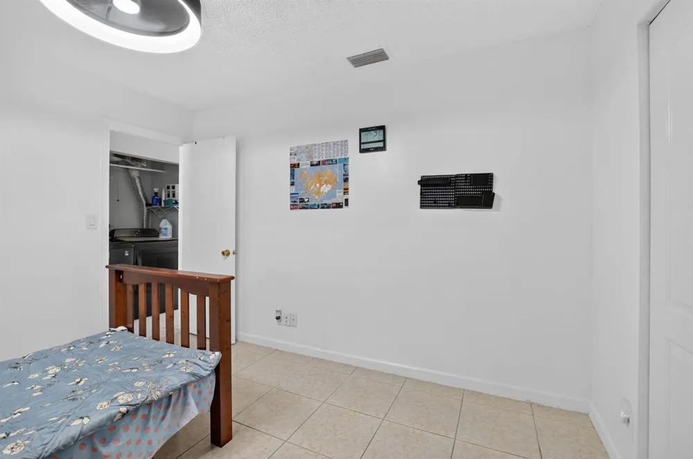 4460 NE 5th Avenue Boca Raton, FL 33431
