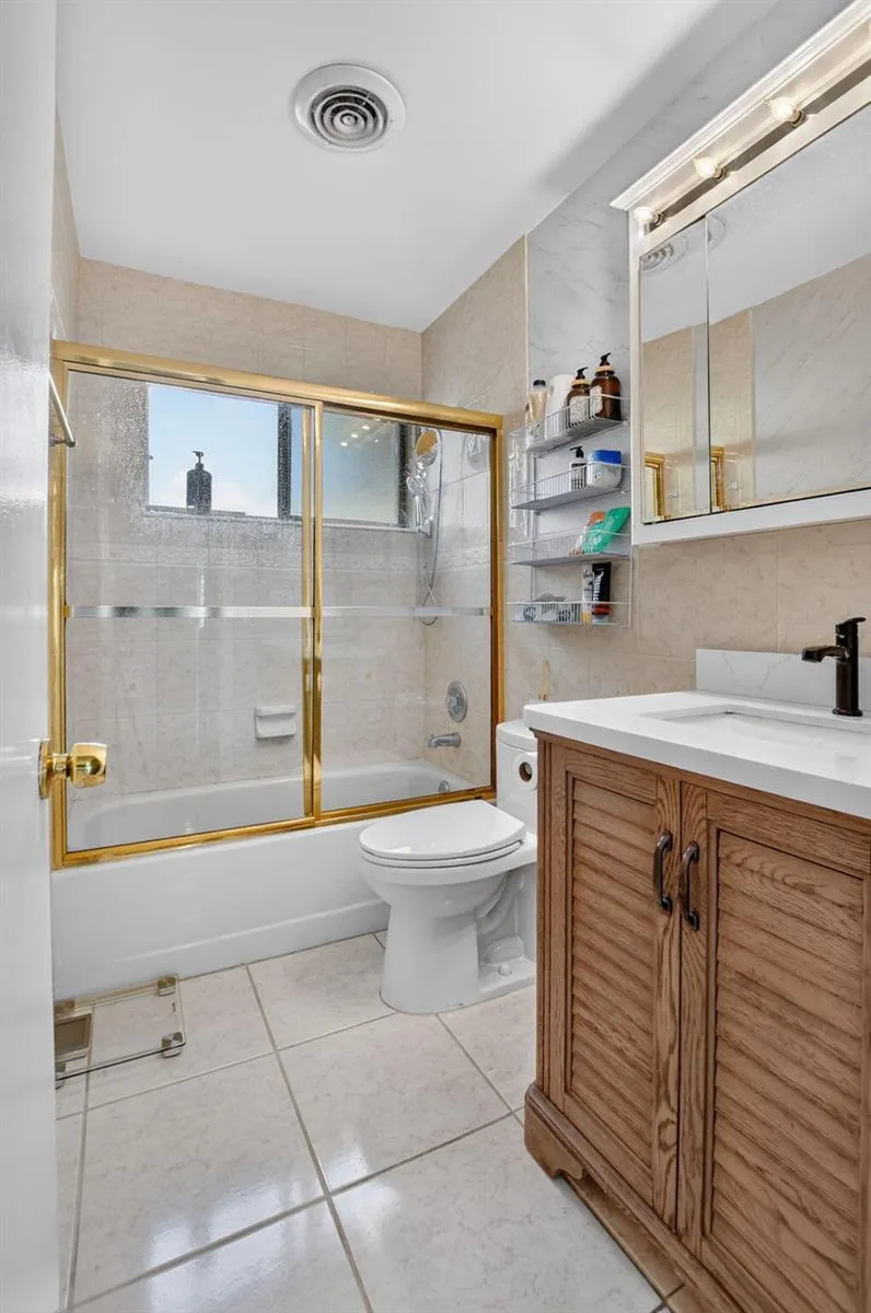 4460 NE 5th Avenue Boca Raton, FL 33431
