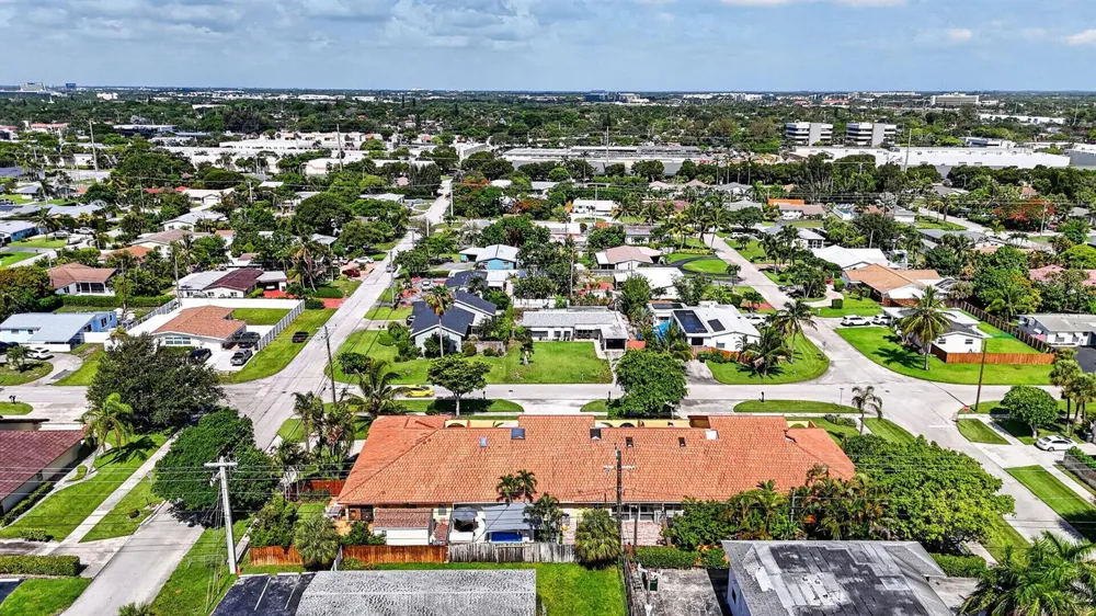4460 NE 5th Avenue Boca Raton, FL 33431