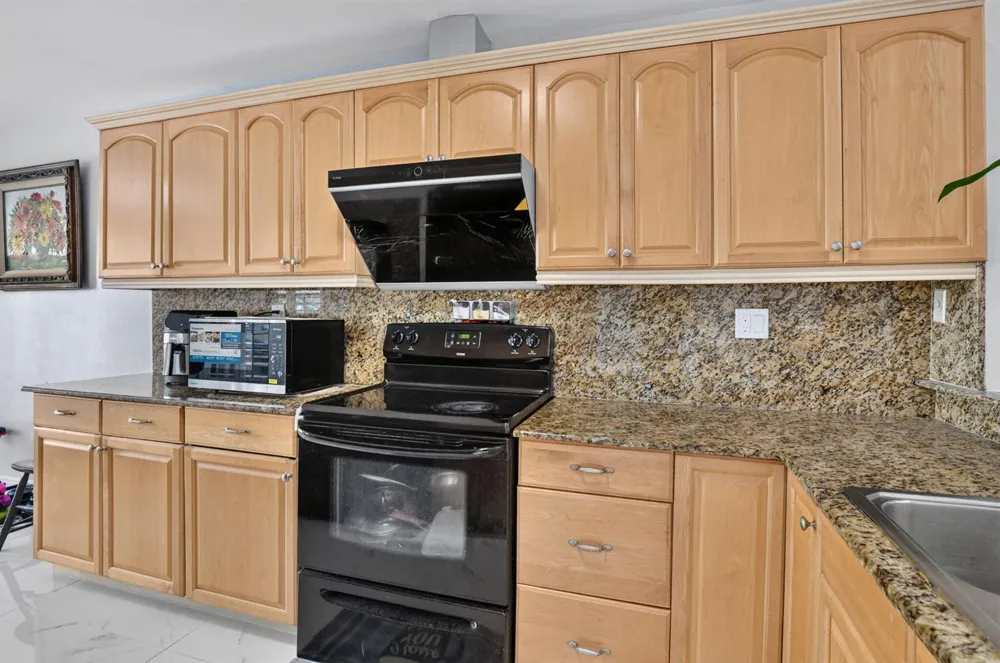 4460 NE 5th Avenue Boca Raton, FL 33431