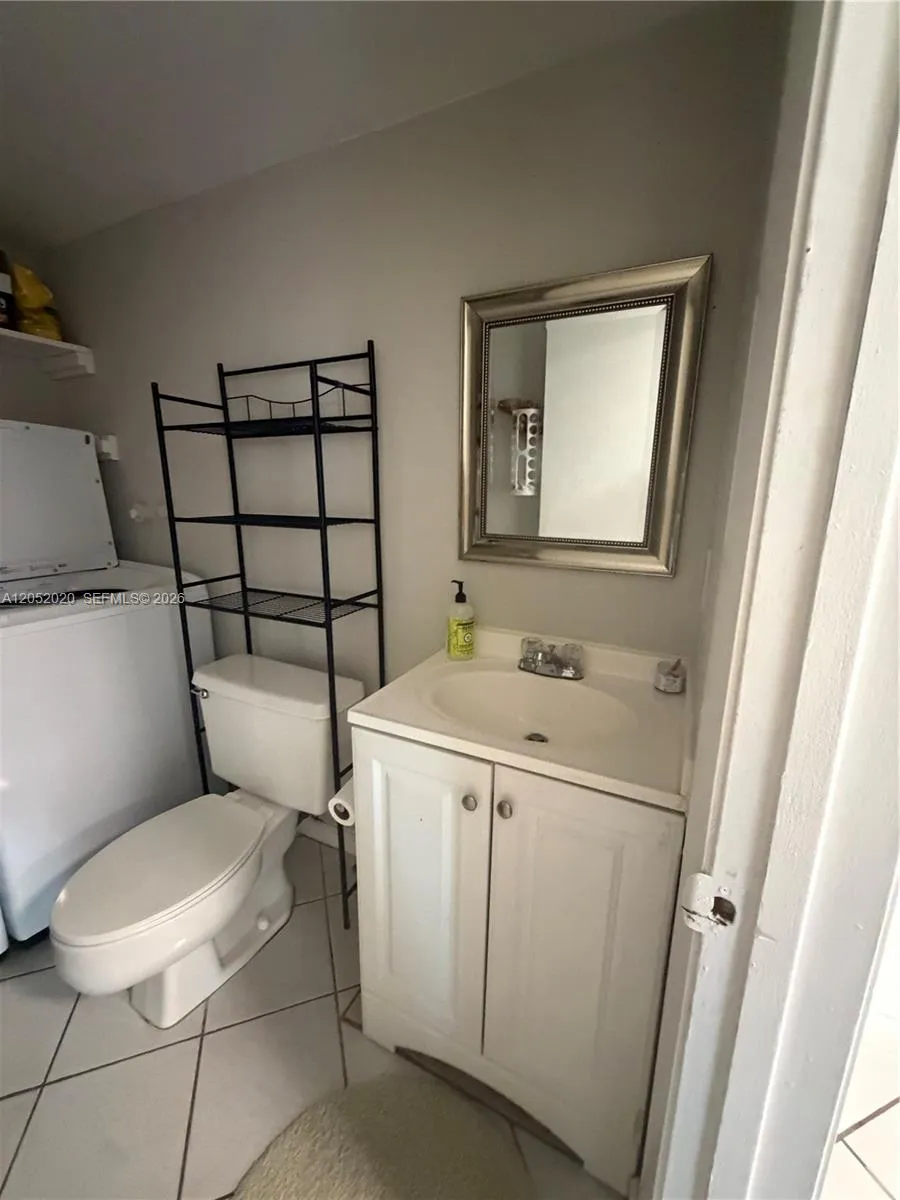 2563 CAMELOT #2563 Cooper City, FL 33026