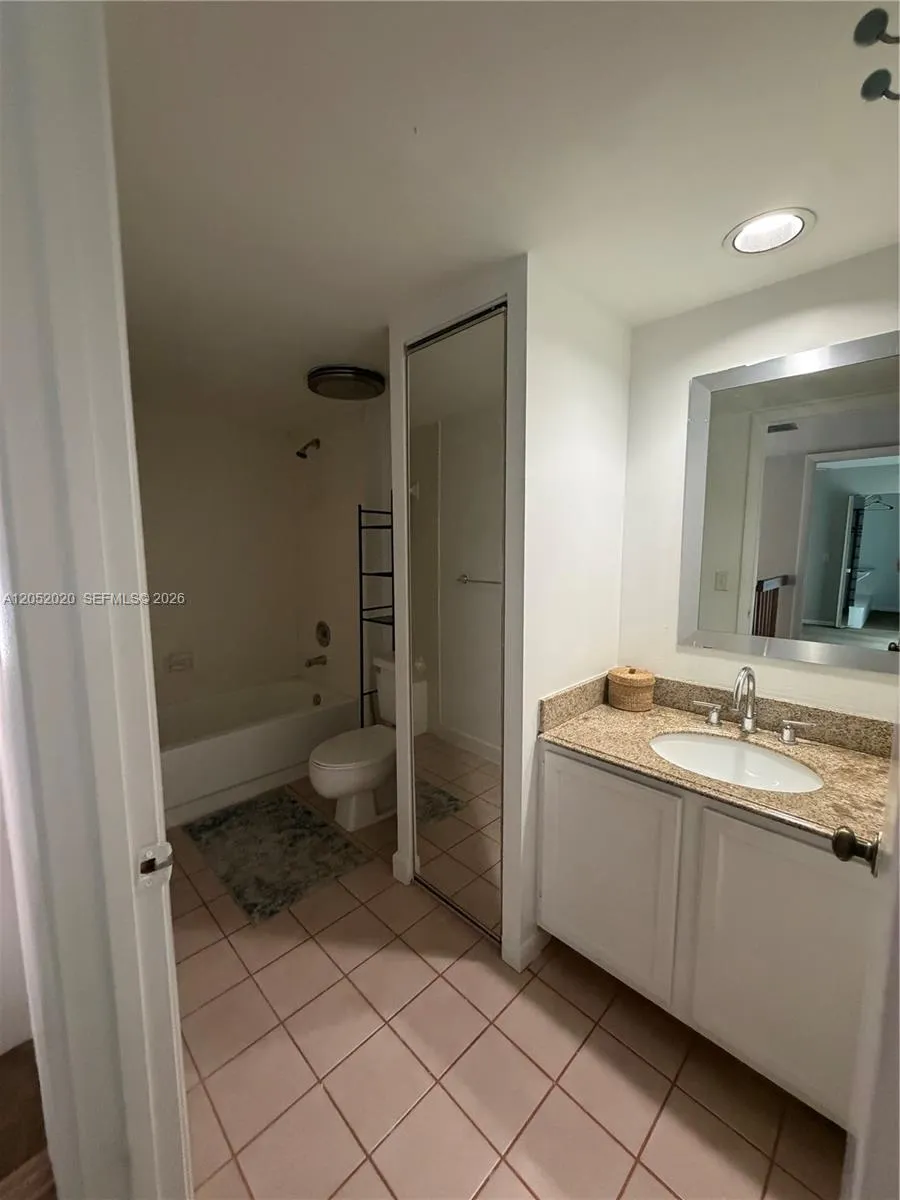 2563 CAMELOT #2563 Cooper City, FL 33026