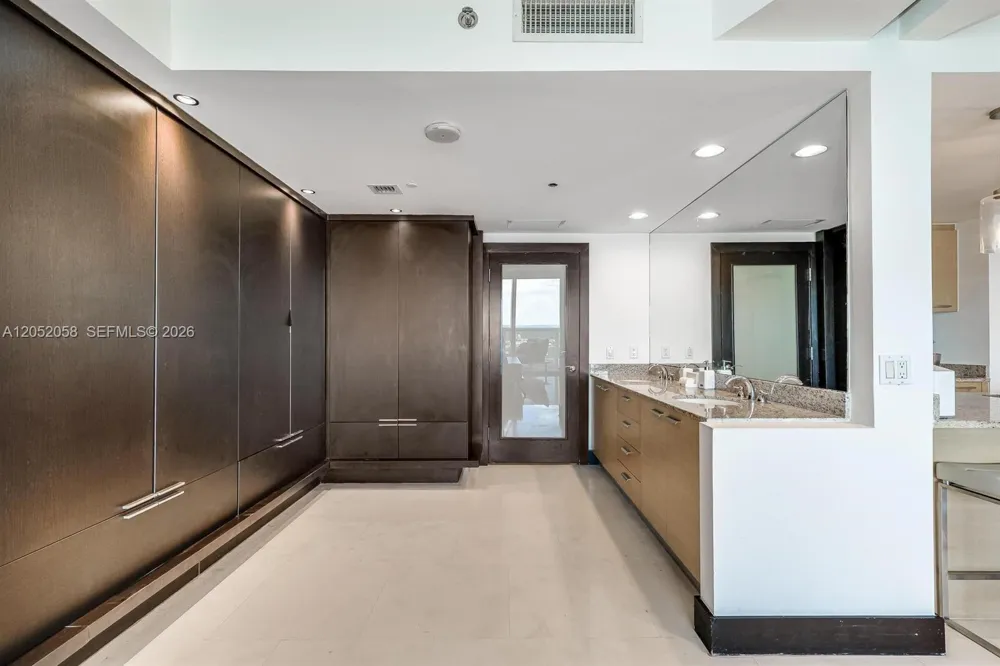 1800 S Ocean Dr #3109 Hallandale Beach, FL 33009