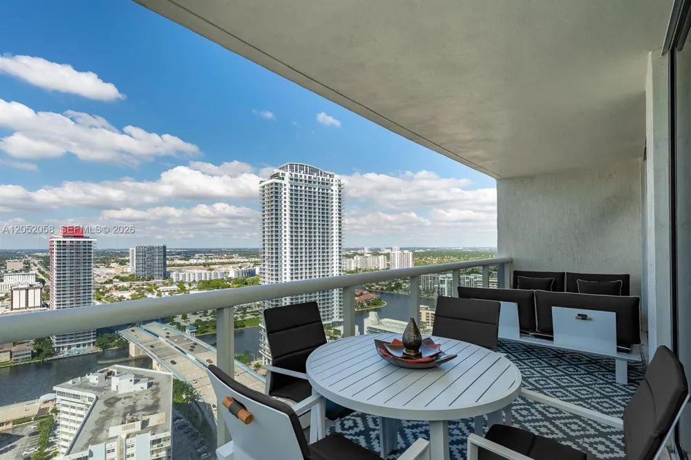 1800 S Ocean Dr #3109 Hallandale Beach, FL 33009