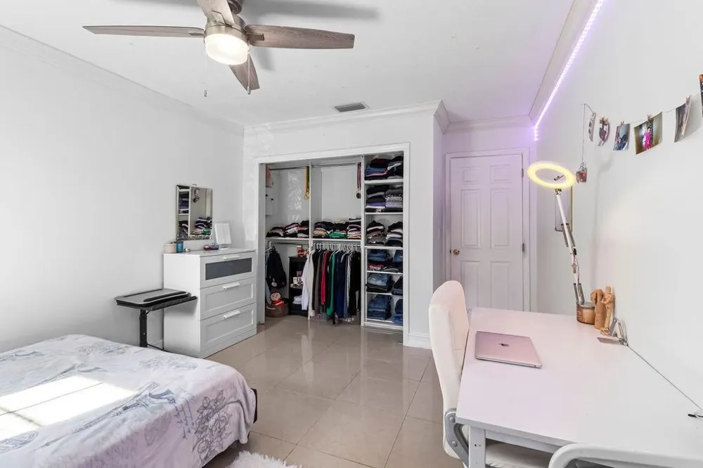 19885 NE 22nd Avenue Miami, FL 33180